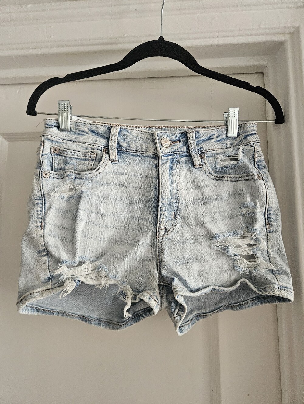 Americsn Eagle Next Level High Rise Ripped Denim Short Short